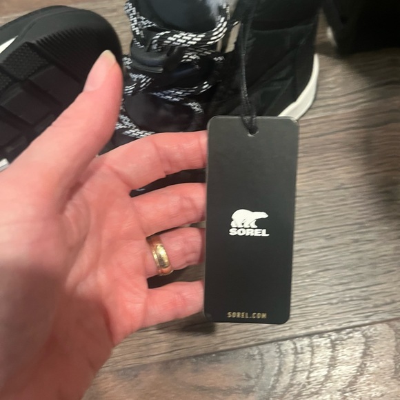NWT SOREL Whitney™ Il Short Lace boot; Size 7 - Picture 7 of 7